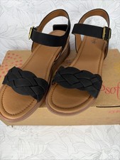 Eurosoft Sofft wedgesandal braided strap adjustable ankle strap buckle closure.
