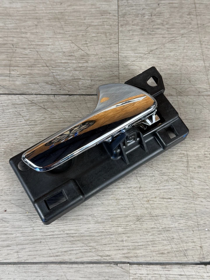 ⭐️ Manija de puerta interior delantera derecha Jeep Grand Cherokee 2011-2021 OEM Foto 3 de 4