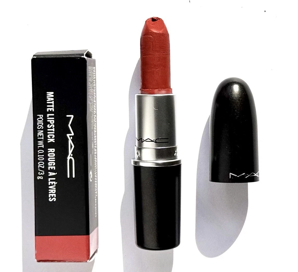 Rouge à Lèvres Mat MAC Russian Red 612 - 3g, Neuf, Rouge Intense, Finition Matte Longue Tenue