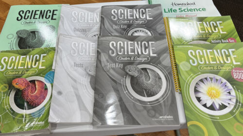 Abeka 7th grade science books, lot 9 - Picture 1 of 7