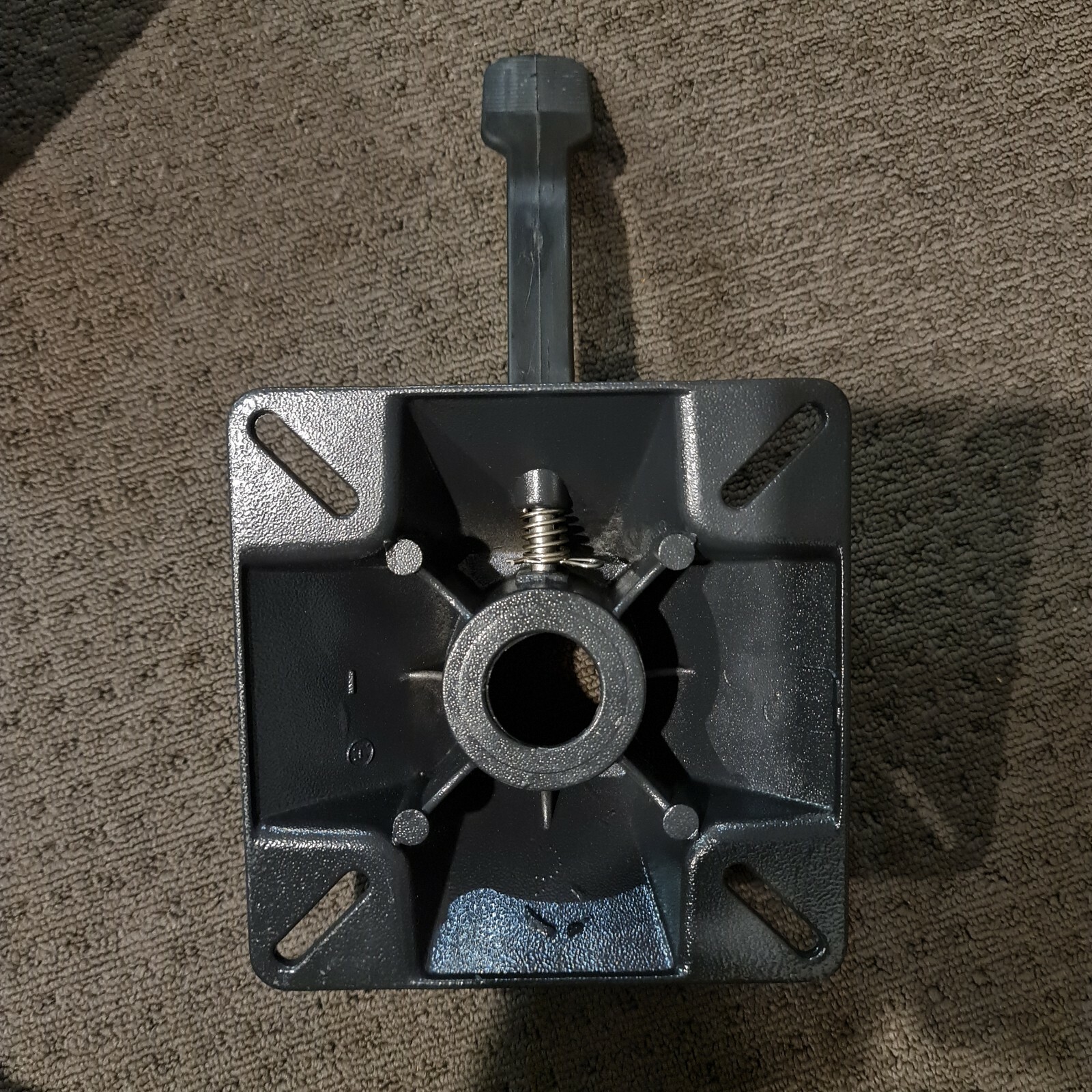 Springfield Marine Boat Seat Pedestals 360 swivel, with locking drivers