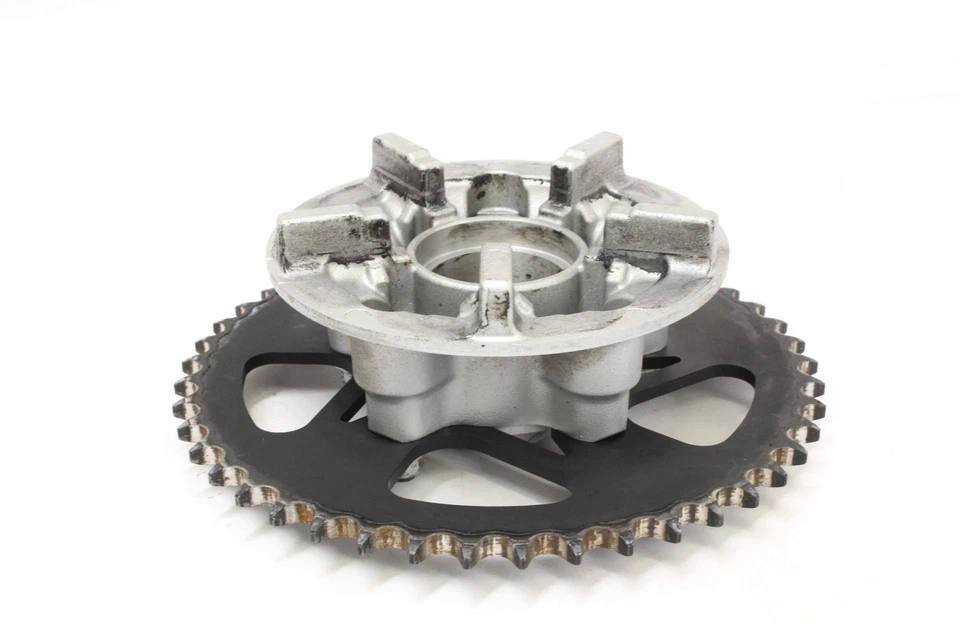 Piñón trasero 07-09 Suzuki Sv650s Foto 3 de 4