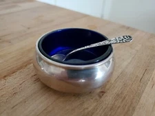 Vintage M Fred Hirsch Co Sterling Silver Master Salt Cellar with Salt Spoon 