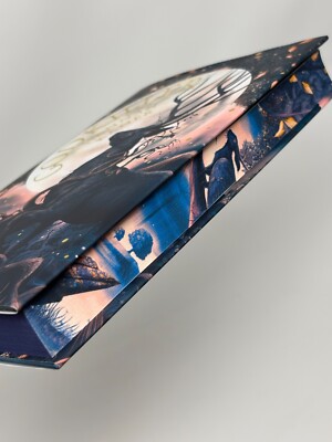 Godkiller Illumicrate Edition SIGNED & SPRAYED EDGES incl Dust Bag & Author Note