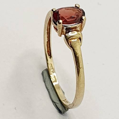 Cute Fancy 9ct Garnet Solitaire Single Stone Yellow Gold 375 Ring Size M - Picture 2 of 24