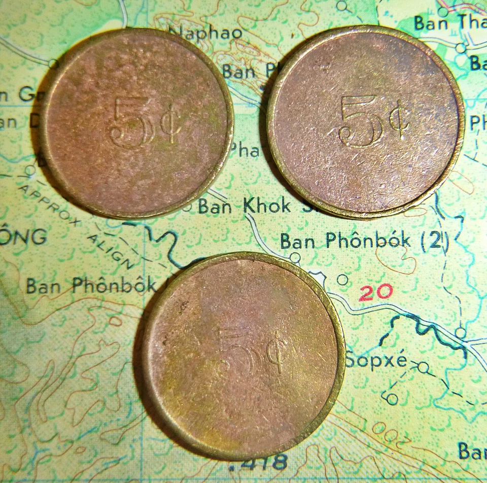 Lote x 3 Fichas Militares de Estados Unidos - Moneda de 5c Saigón 1964 - Pago Militar - Guerra de Vietnam Foto 3 de 3