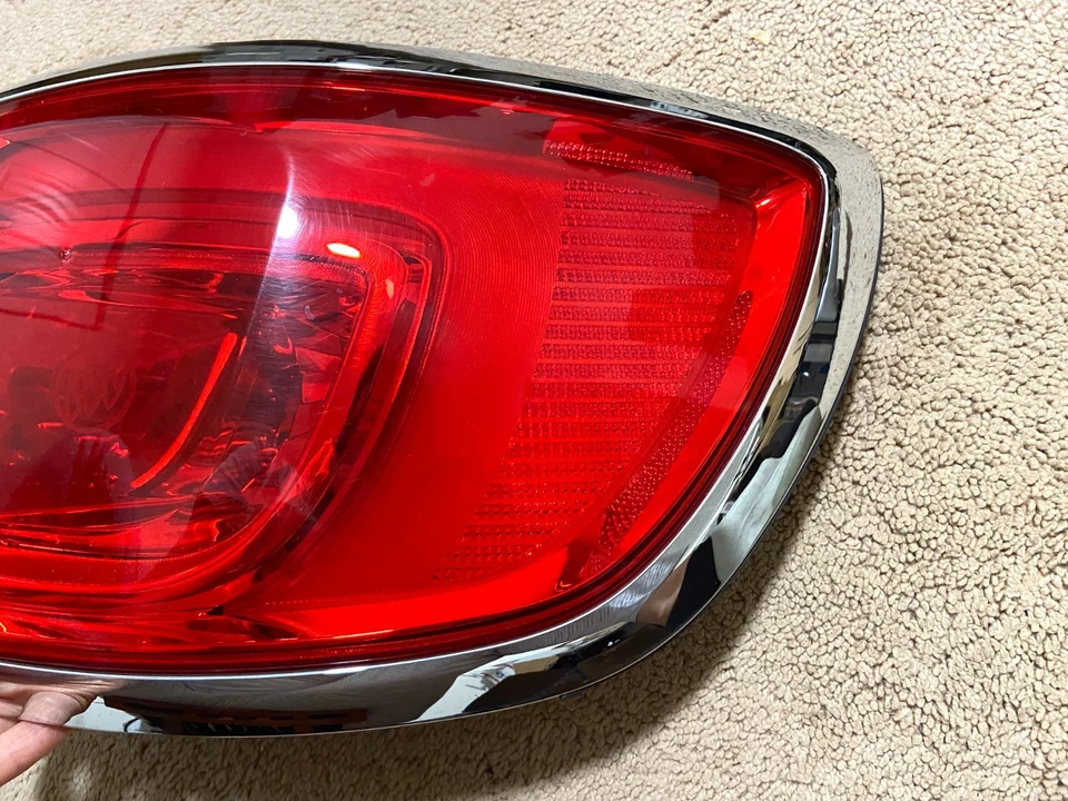 2013-2017 Buick Enclave Passenger Right Outer Side Tail Light Taillight OEM - Image 3 of 4