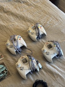 Mint* SEGA Dreamcast Bundle, 4 Controllers, Accessories! And Games! Tested!