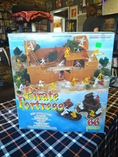 Pirate Fortress, Pirates Adventures  Toy Set Tim Mee Toys VINTAGE 95% COMPLETE 