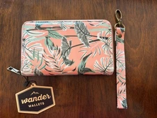 Wander Wallets Wristlet Wallet Palm Fronds NWT