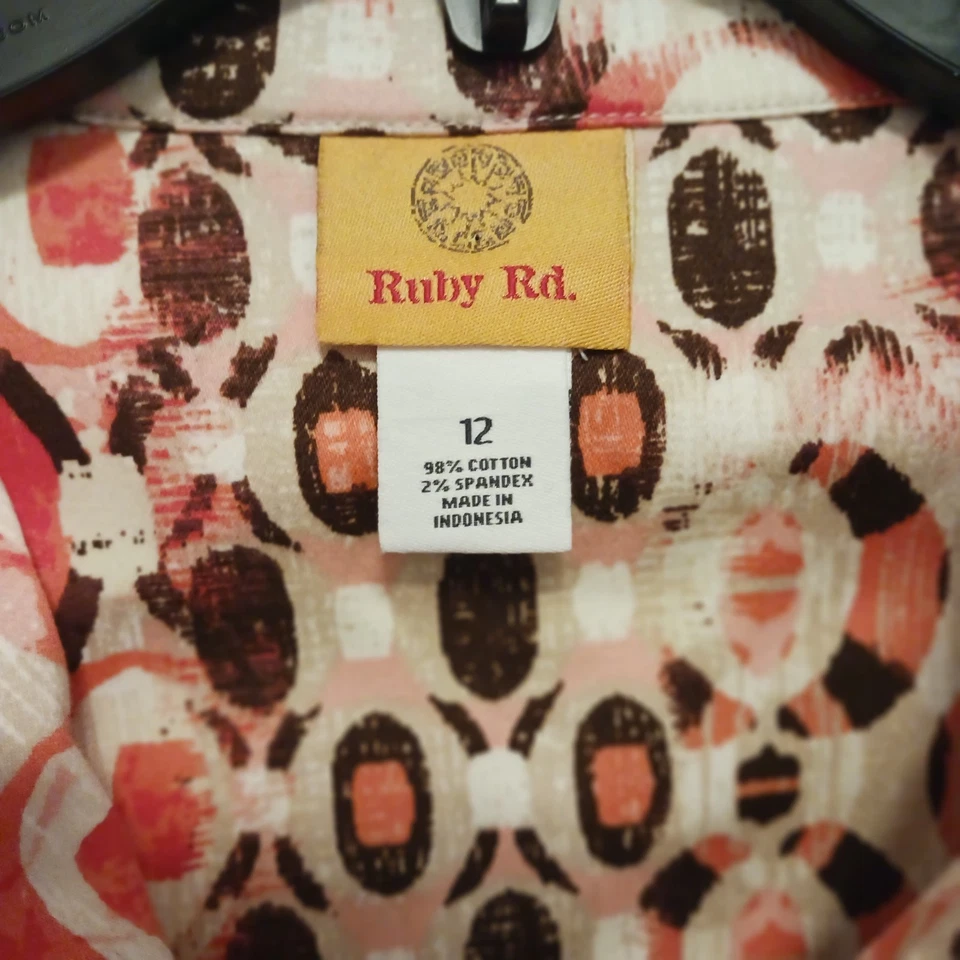 Ruby Road Women's Size 12 Windbreaker Jacket. Lightweight. Zip Front. - Image 2 of 4