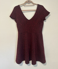 FOREVER 21 Burgundy Black Floral Knit Fit & Flare Dress L V-Neck Short Sleeve