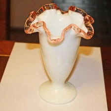 Fenton 1940's Pink Crest Vase
