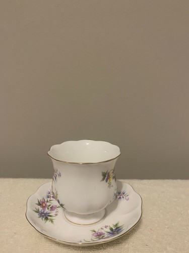 Brinton Bone China Coffee/Teacup & Saucer Pinkish Purple Flowers With Gold Trim - Picture 4 of 8