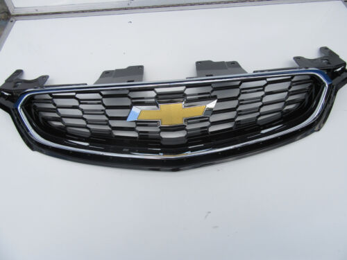 HOLDEN COMMODORE VF SS SV6 SS-V REDLINE FRONT CHEVY GRILLE GENUINE 2015/2017 NEW - Picture 3 of 7