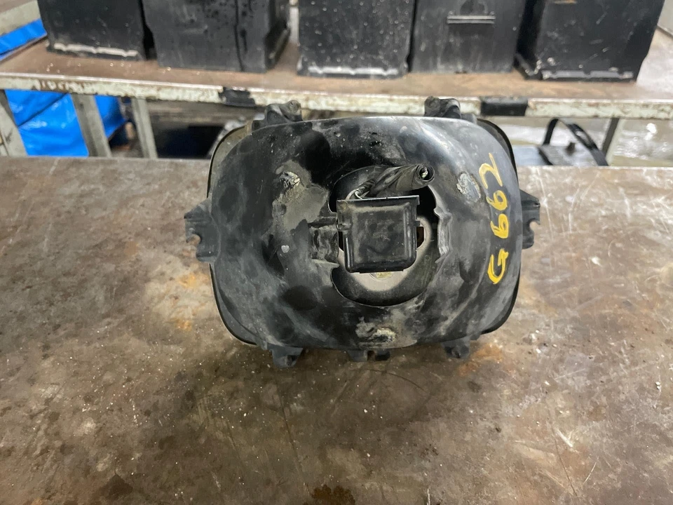 Объектив фары CHEVY EXPRESS 1500 пассажирский 02 03 04 05 06 - Изображение 2 из 2