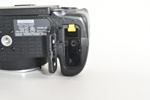 Fotocamera reflex digitale Nikon D5300 24,2 MP come nuova corpo nero scatto 4... - Foto 11 di 13