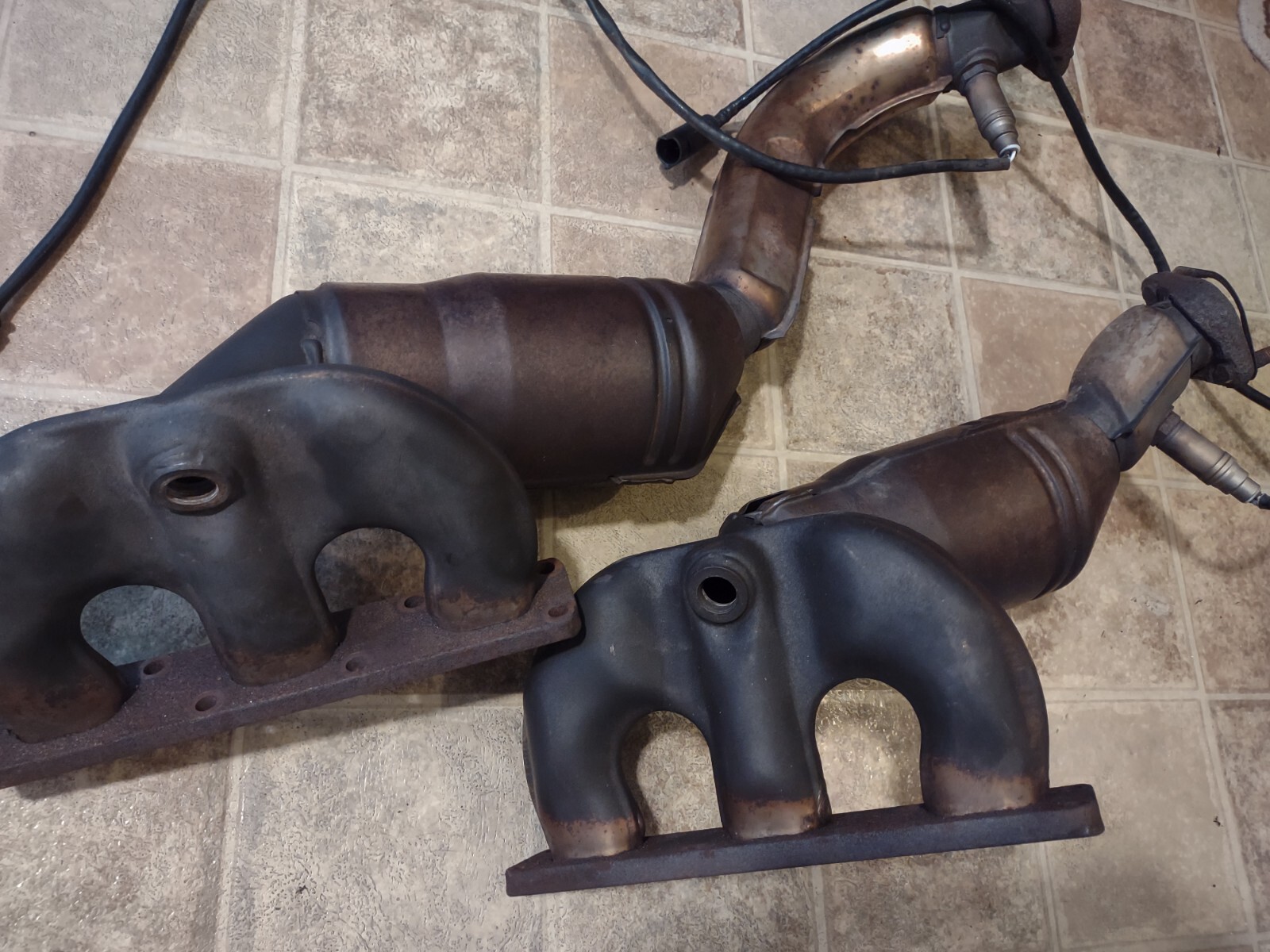 2000 BMW E46 323i Front Header Attached Exhaust Manifold 1732953 