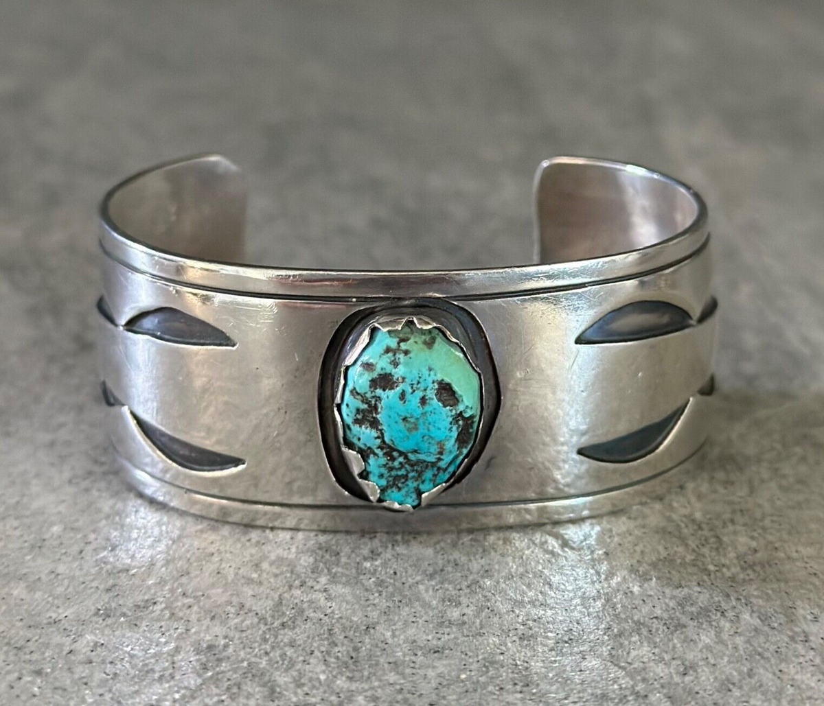 Artistic Superb Vintage Native American Navajo Sterling Silver Overlay Bracelet Artistic Superb Vintage Native American Navajo Sterling Silver Overlay Bracelet