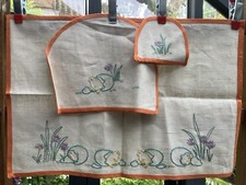 Vintage 30er Jahre Fr&uuml;hst&uuml;cksset, Stoff Tischset, Teew&auml;rmer & Eierw&auml;rmer Set