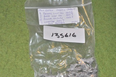25mm Mittelalter / Gussteile - Essex Asiatic 27 Figuren - (135616)