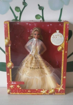 POUPEE BARBIE MATTEL SIGNATURE 2023 NEUVE 35 ANNIVERSAIRE JOYEUX NOEL CHATAIN - Photo 1/4
