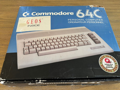 Commodore 64C (NTSC)  w/ Original Box (CIB) - TESTED - Works!