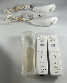 Wii RVL-101 Black Console Bundle Remotes Nunchucks & Safari Rescue Game TESTED