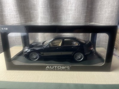 Autoart 1/18 Benz C63 Amg Black Minicar