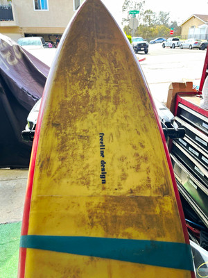 Freeline Design 1973 John Mel single fin surfboard. Vintage California gun