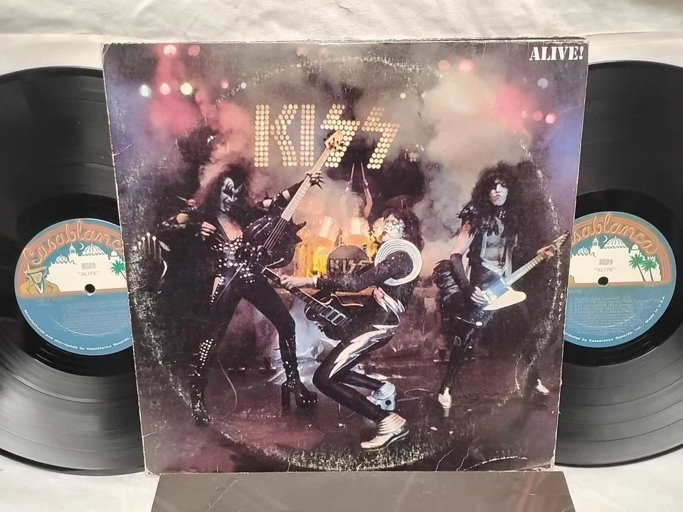 Kiss Alive 2 x Vinyl LP Casablanca NBLP 7020-798 1975 PRC 1st press booklet - Image 2 of 4