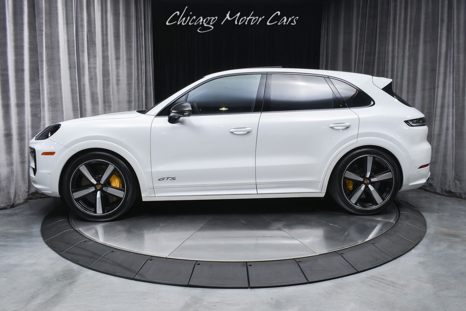 2025 Porsche Cayenne GTS