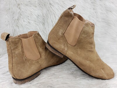 URBAN OUTFITTERS Made in India Brown Leather Slip On Casual 