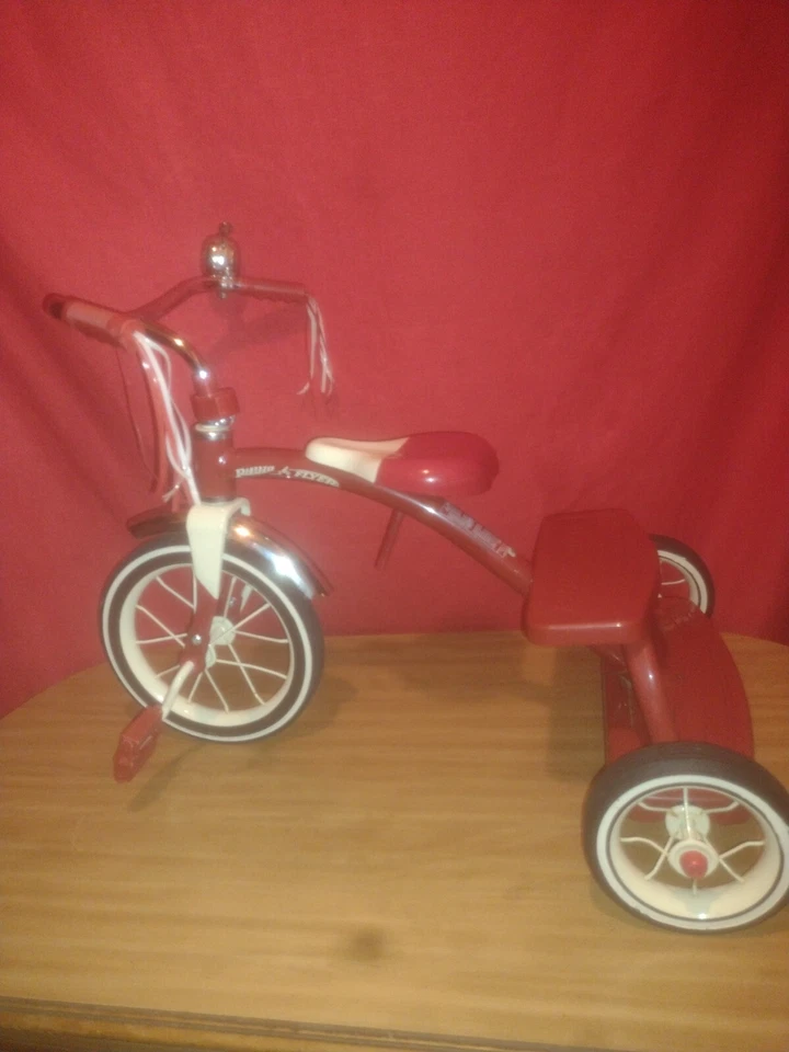 Bicicleta, Radio Flyer Duelo Cubierta Triciclo De Colección. Foto 3 de 4