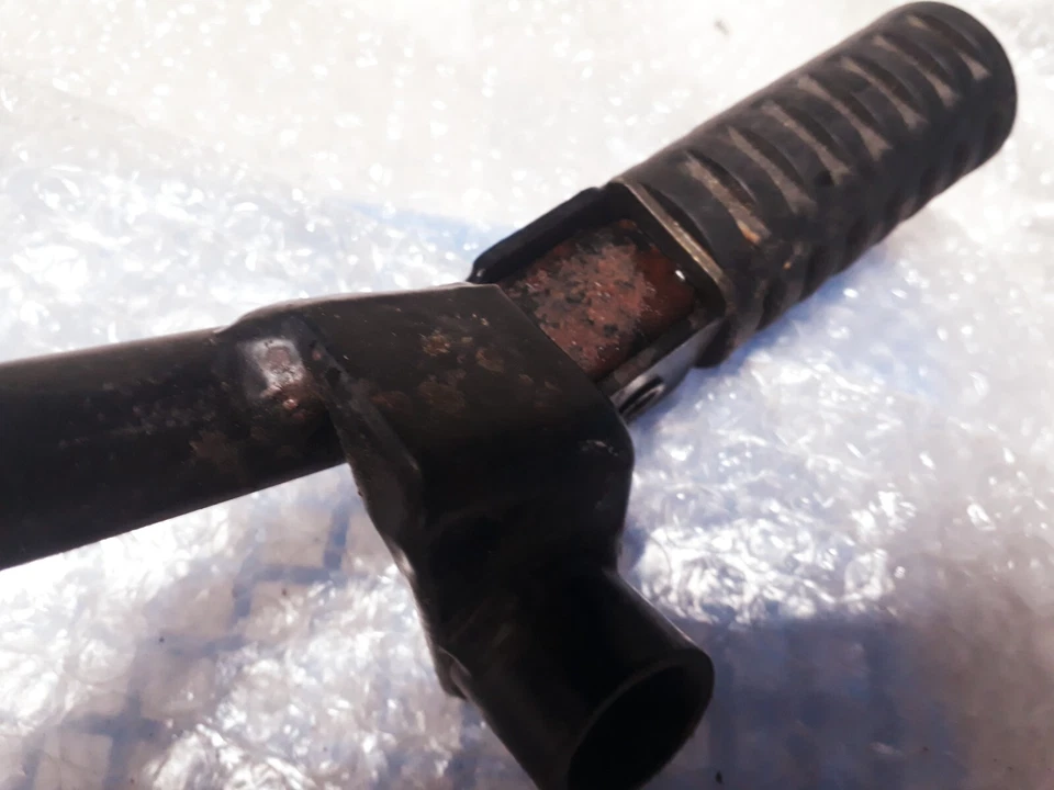 CALES PIEDS PASSAGER BUZZETTI POUR SCOOTER DE COLLECTION YAMAHA YE 50 " ZEST " - Photo 2/2