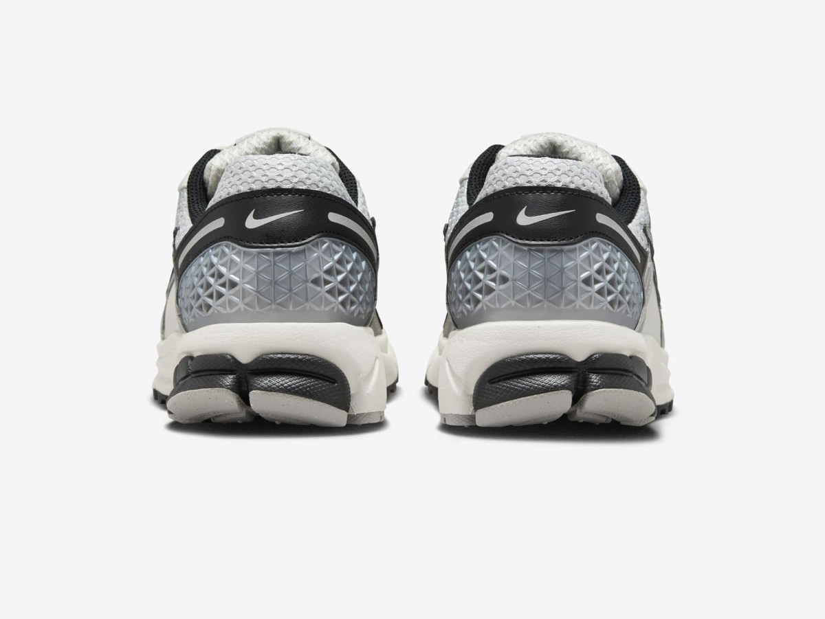 NIKE - mahiro Nike Zoom Vomero 5 Malachite Alabaster Men's - FN8361-100 - US