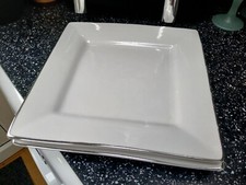 MAXWELL WILLIAMS WHITE PLATINUM SQUARE SERVING PLATES X 2