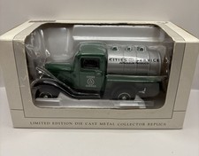 Citgo City Service Petroleum 1932 Ford Tanker By SpecCast Die Cast Metal