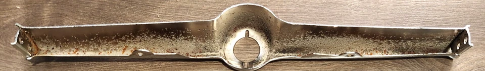 Riel de parachoques serie 40 1946 a 1948 todo y 1949 repuesto por fabricante original, ¡se ve muy bien! Foto 4 de 4