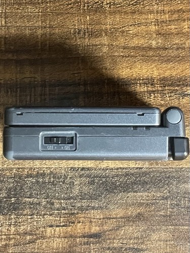 Nintendo Game Boy Advance SP Graphite AGS-101 w Charger, Plastic Case and Game - Picture 8 of 9