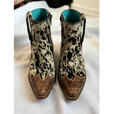 Myra Cowhide Western Ankle Boots Women’s Size 6 | Hair-on Hide Leather Tooled 