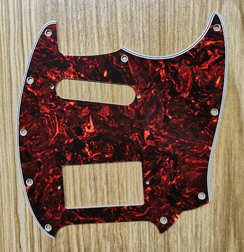 Pickguard Per Fender Mustang US - Bianco, Humbucker PAF - Tartaruga Marrone