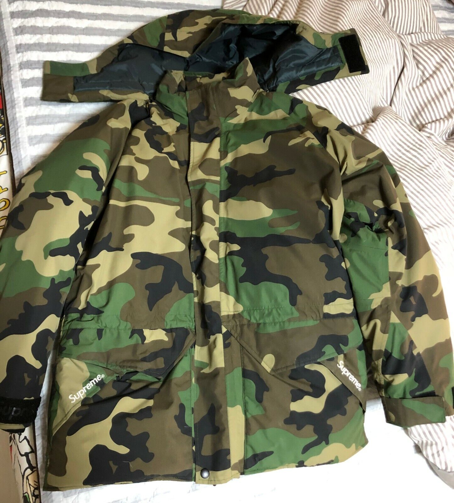 Supreme FW15 uptown 700 fill down parka jacket small camo travis scott  original