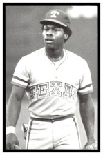 Lenny Randle Texas Rangers Vintage Baseball Postcard BL2