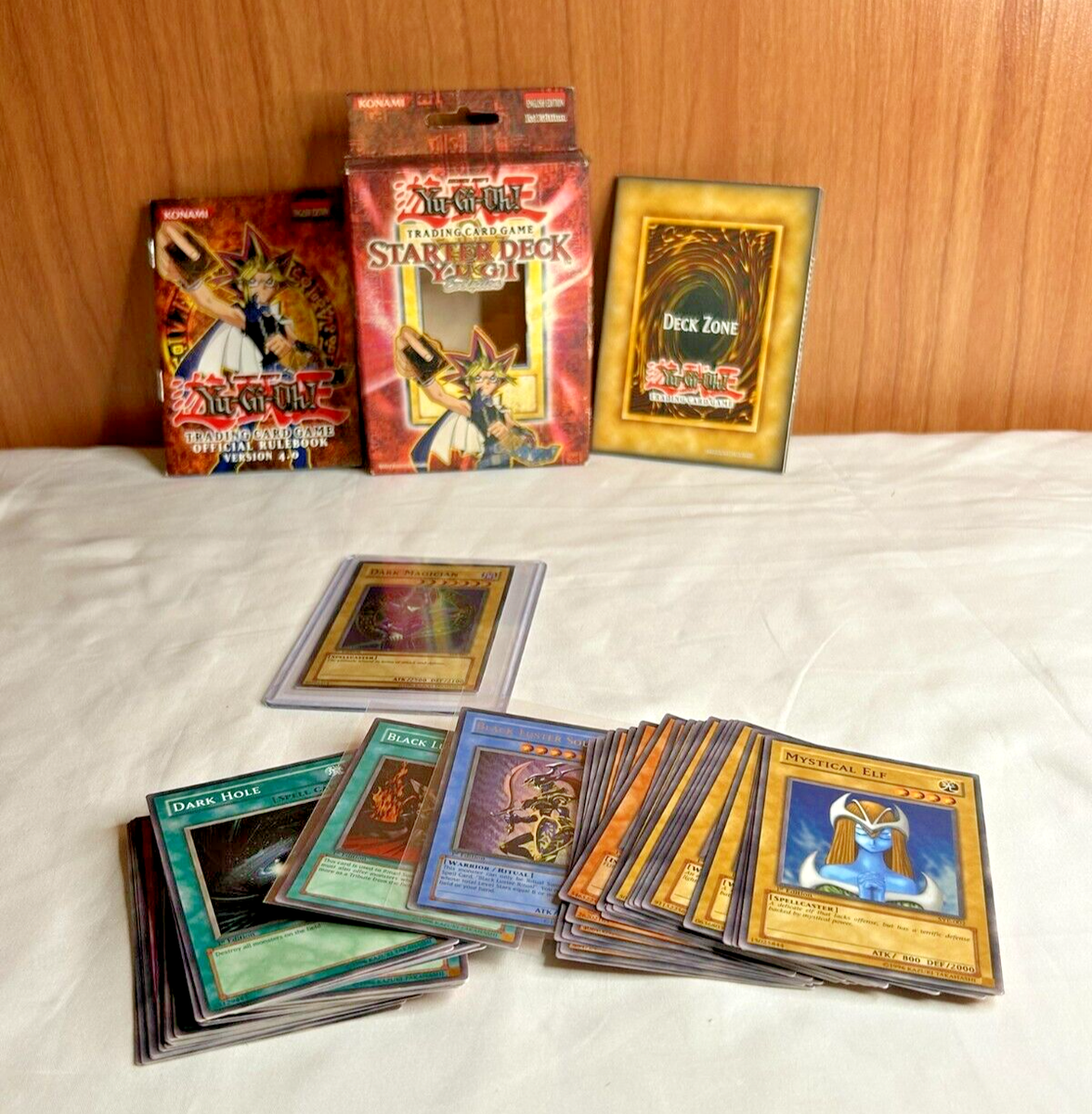 yugioh yugi original deck Card Game Starter : Toys & Games These starter decks were designed to be evenly matched and provide a fun and entertaining jumping Yu-Gi-Oh! Yugi Starter Deck (2002)