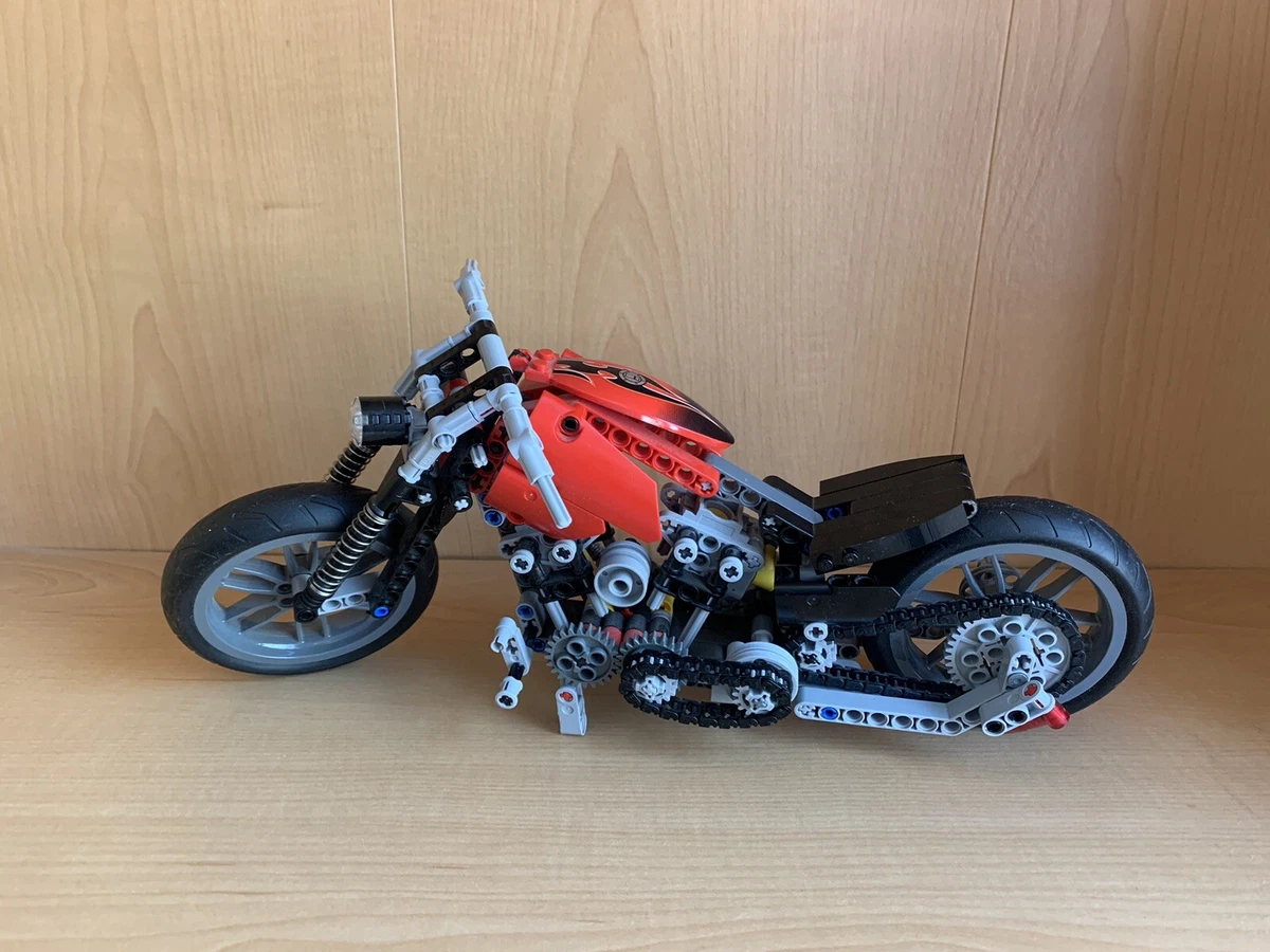 LEGO TECHNIC: Motorbike (8051), B -Model Read Description