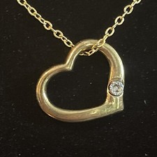 Harriet Carter Gold Tone Diamond Heart Pendant Necklace 17 Inch Chain