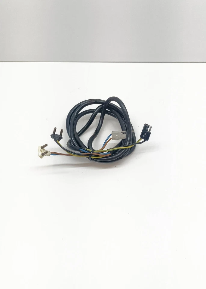 Arnés de cables MERCEDES-BENZ SL cupé C107 450 SLC 107.024 N/A 4.50 gasolina 1974 Foto 2 de 4