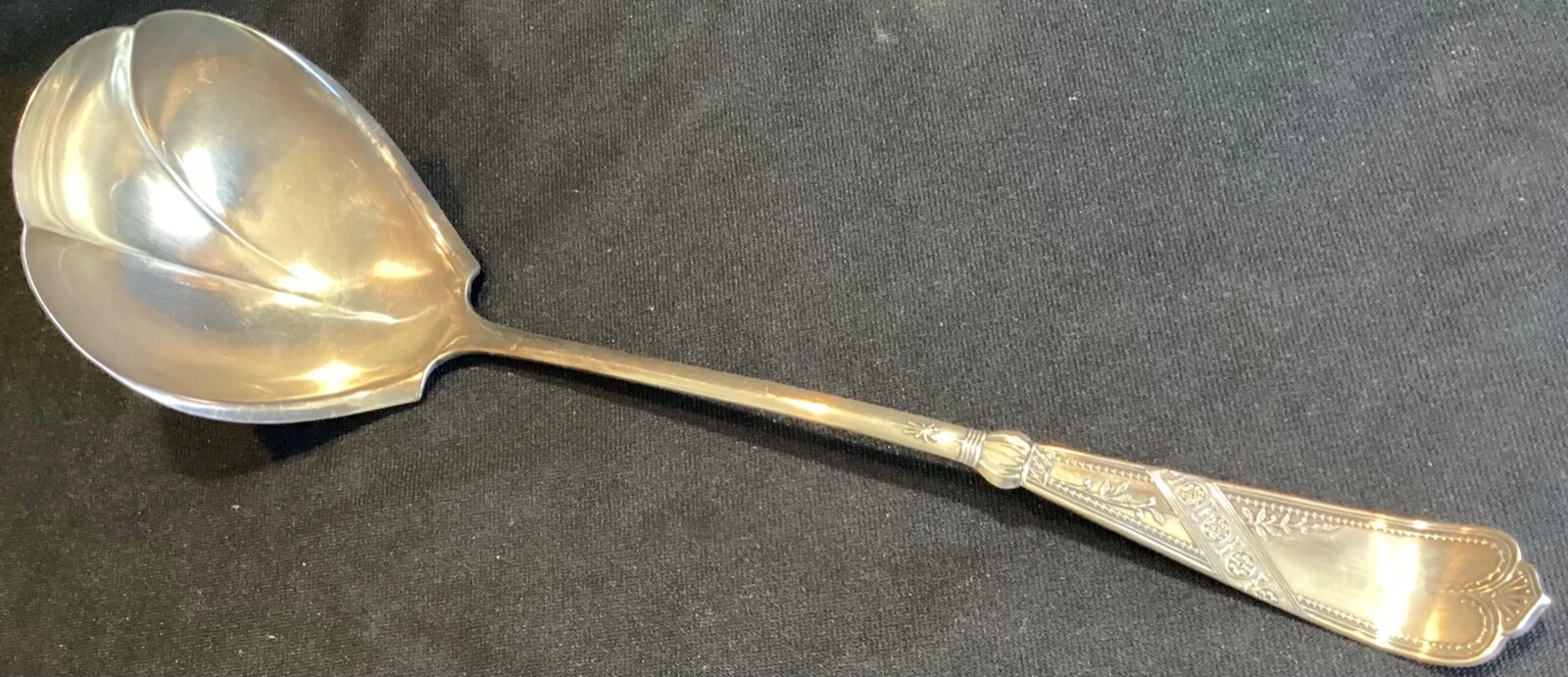 Large 13” Antique Newport Chicago Silver Plated Tureen Ladle Rogers & Bro. 1879