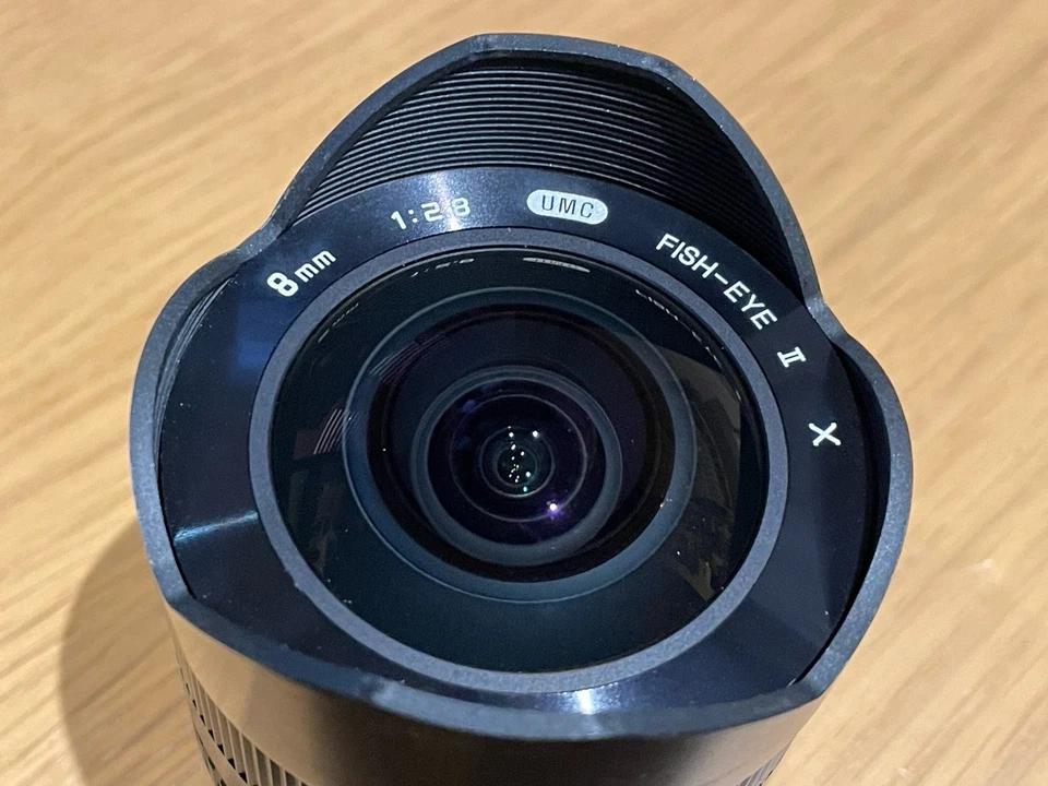 Samyang 8mm Fisheye Lens F2.8 For Fuji X Mount Good Condition - Image 2 of 4